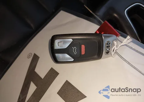 2017 Audi A4 2.0T Premium z USA, uszkodzony, nr VIN WAUGNAF43HN008458